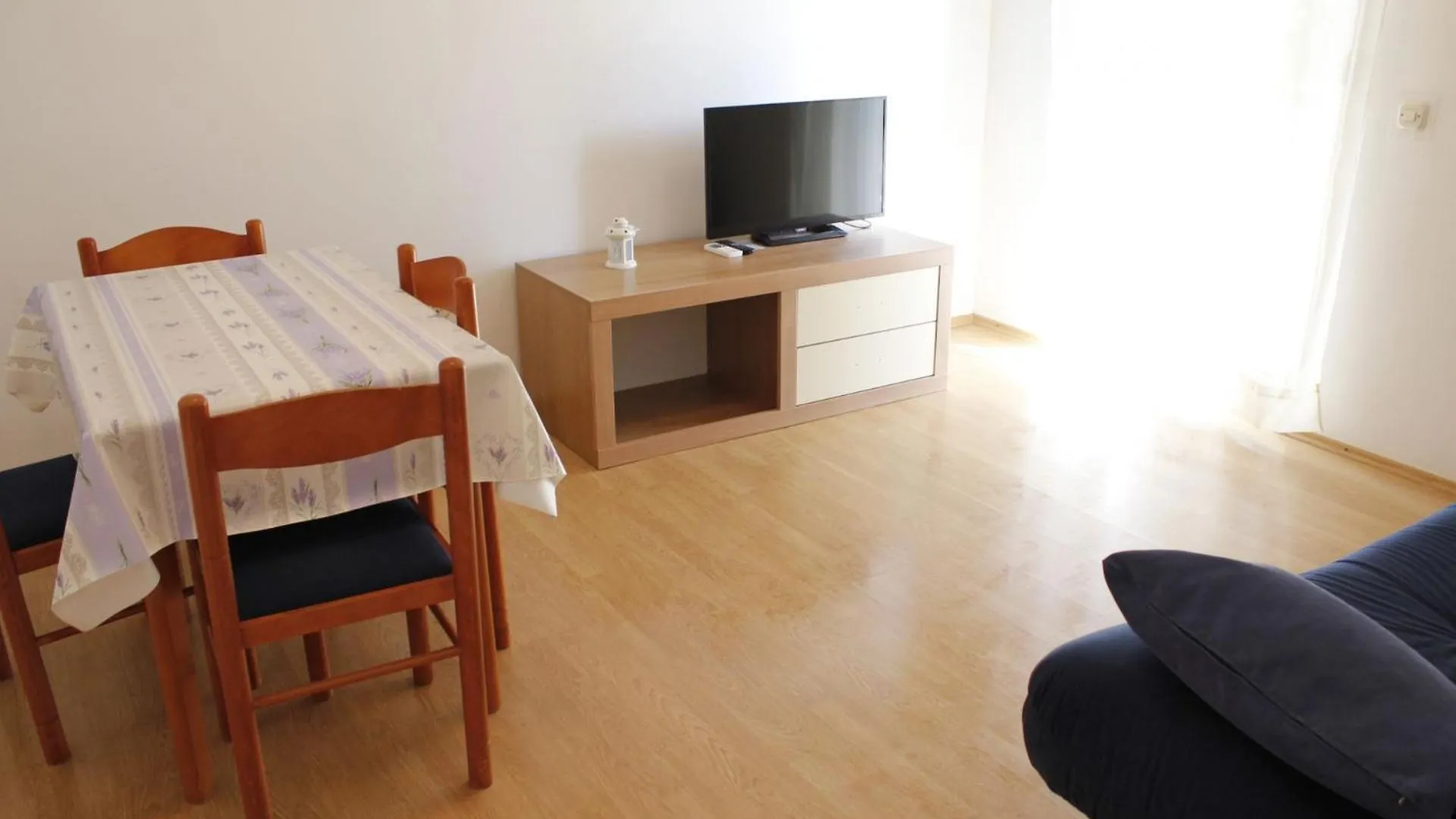 Apartments Branko Povljana